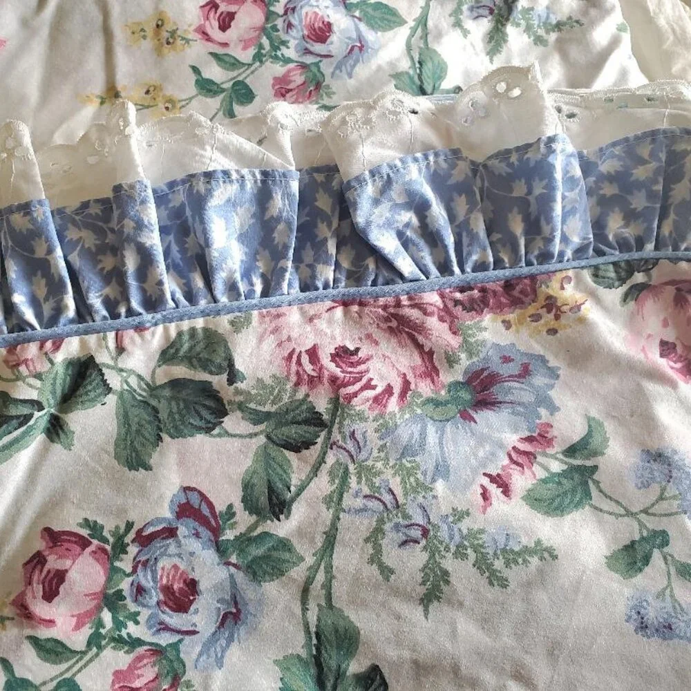 2 Vintage Westpoint Stevens Twin Ruffle Flat Sheet Eyelet Cottage USA Made